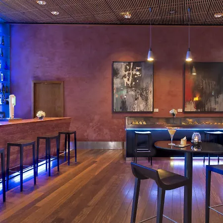 Szálloda Meliá Bilbao